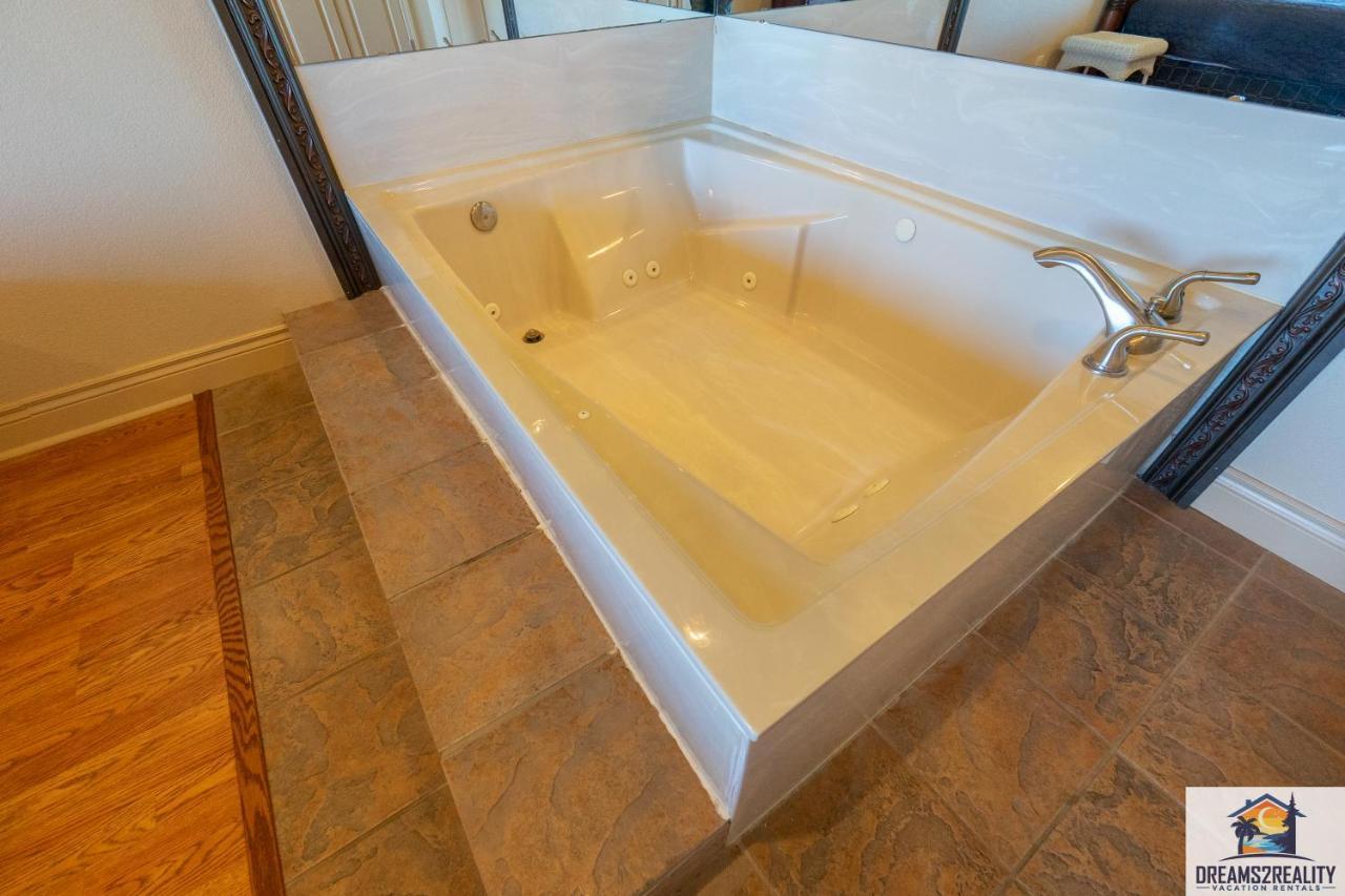 1Bd King Condo With 2 Person Jacuzzi Tub - Near The Strip - Free Tickets Included - T1-9 Бренсън Екстериор снимка